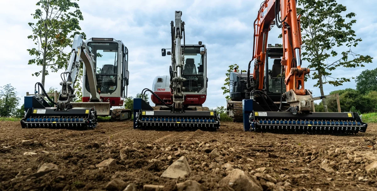 G rake excavator attachment